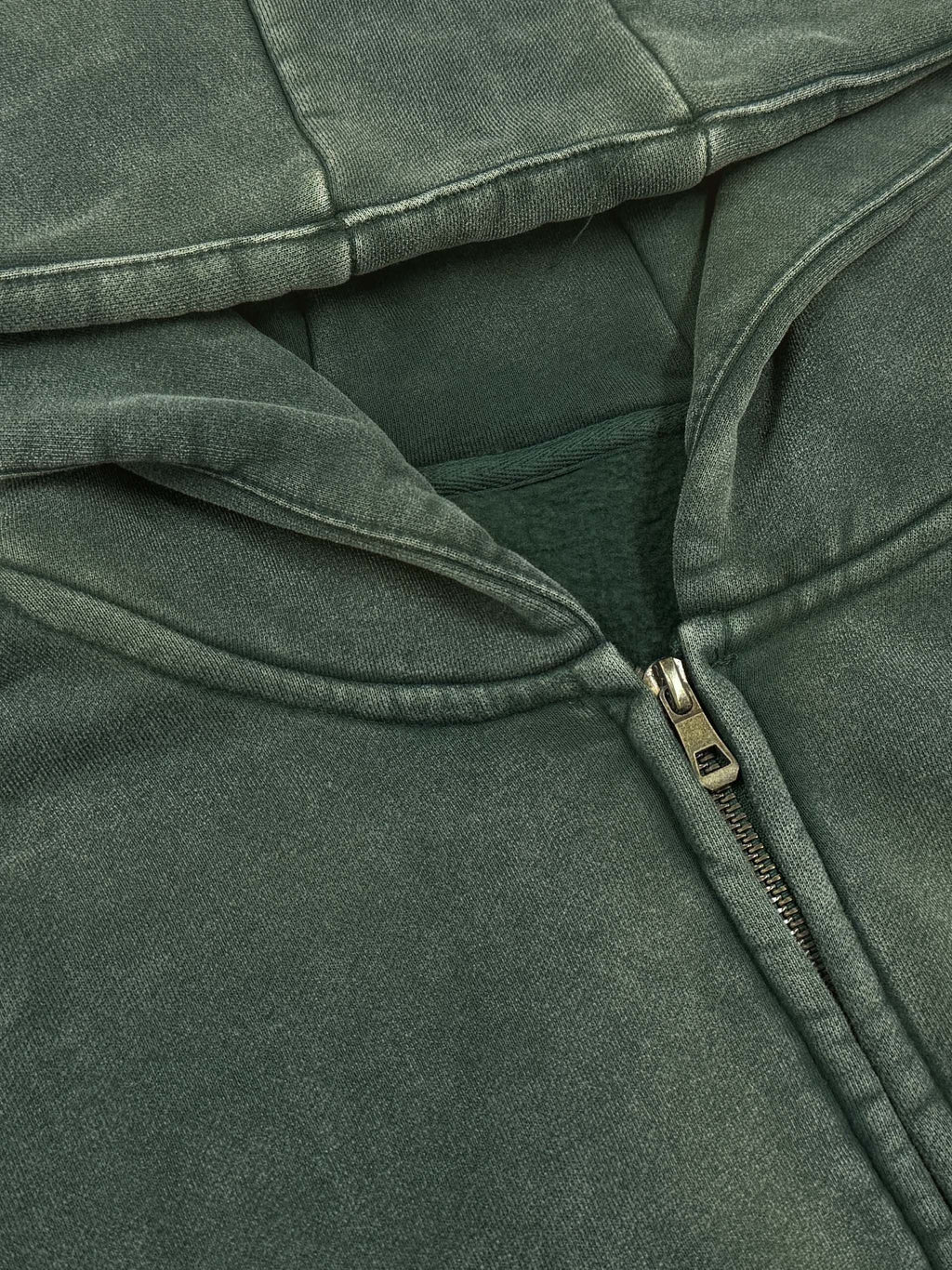 streetwear hoodie 	•	self made,billionaire mindset 	•	urban f,barrim street 	•	zip hoodie me,unisex hoodie 	•	luxury street,hustle wear 	•	black hoodie 	•