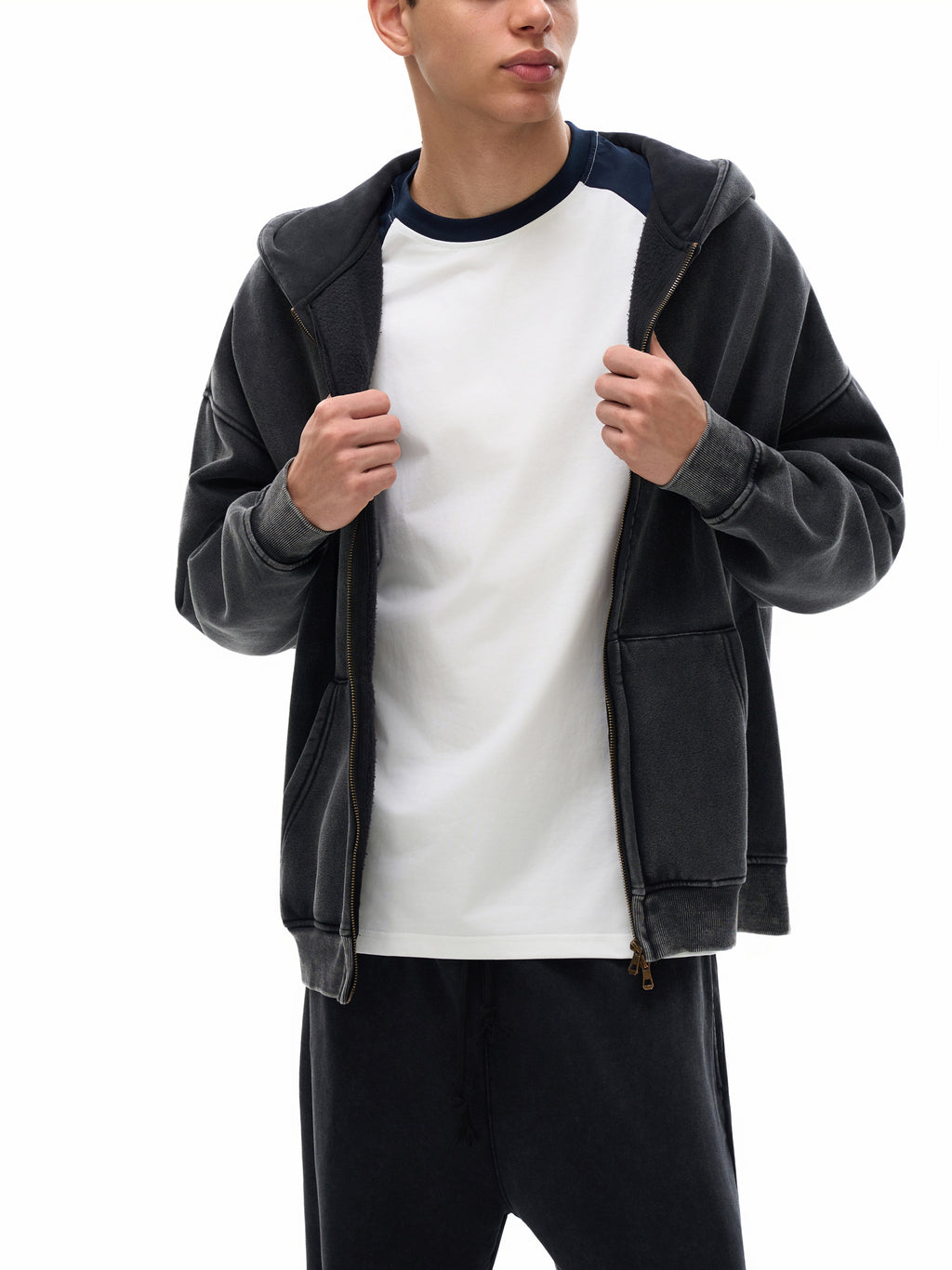 streetwear hoodie 	•	self made,billionaire mindset 	•	urban f,barrim street 	•	zip hoodie me,unisex hoodie 	•	luxury street,hustle wear 	•	black hoodie 	•