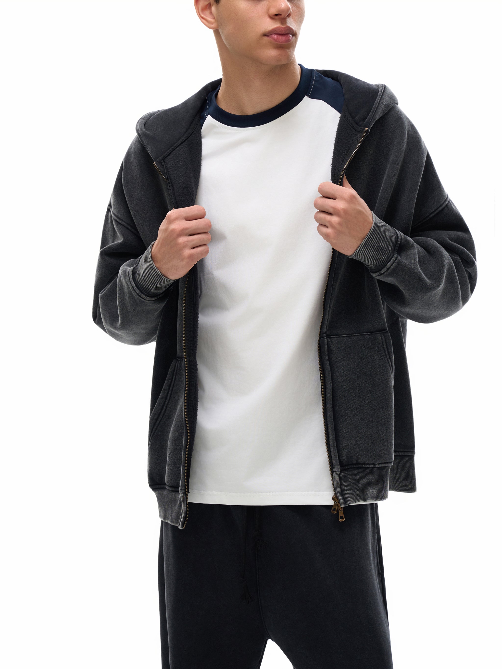 streetwear hoodie 	•	self made,billionaire mindset 	•	urban f,barrim street 	•	zip hoodie me,unisex hoodie 	•	luxury street,hustle wear 	•	black hoodie 	•
