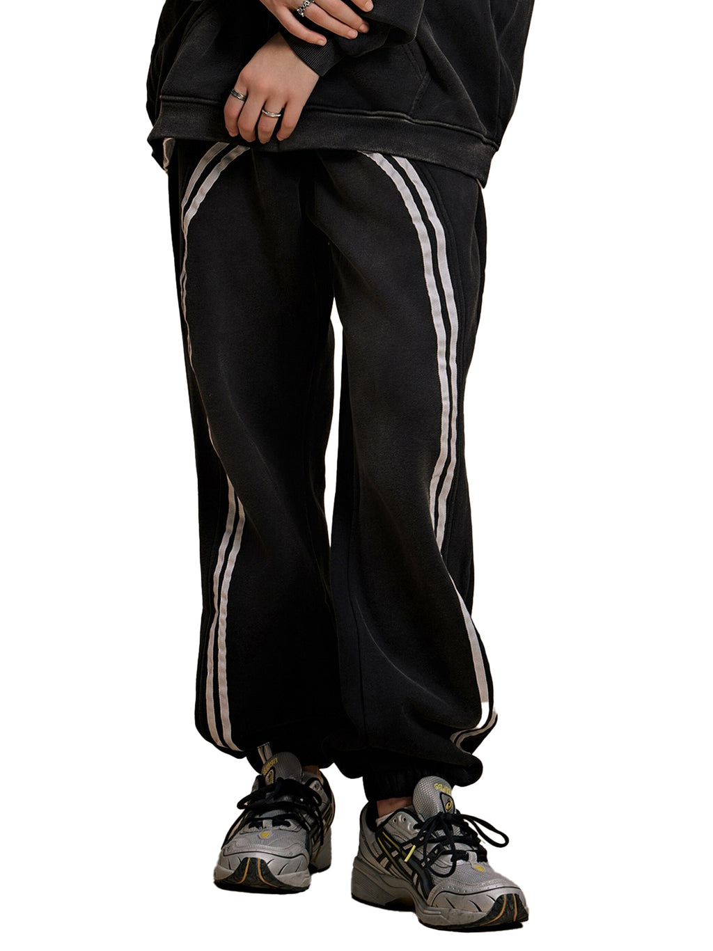 barrim street pants stripe swe,streetwear joggers grey jogger,urban sweatpants athleisure pa,athleisure pants minimal sweat,minimal sweatpants logo jogger