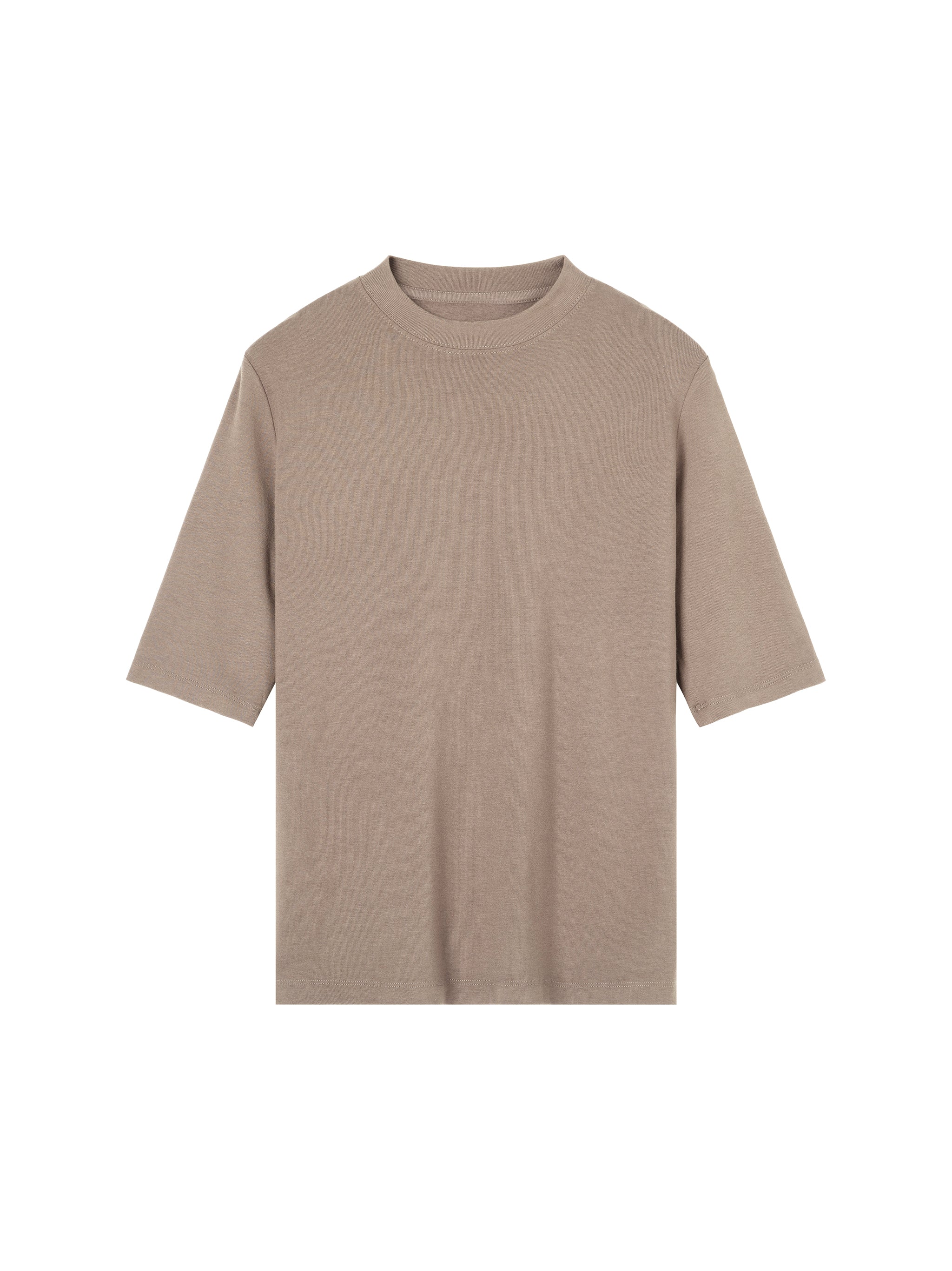 barrim street, minimal t shirt,clean fashion, luxury streetwe,modern outfit, everyday wear, ,simple style, urban clothing, 