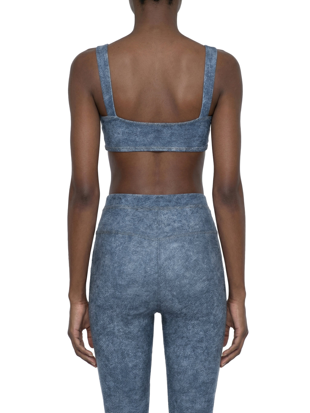 gym top women 	•	grey sports b,yoga top women 	•	workout outf,activewear women 	•	stretch br,streetwear women 	•	barrim str